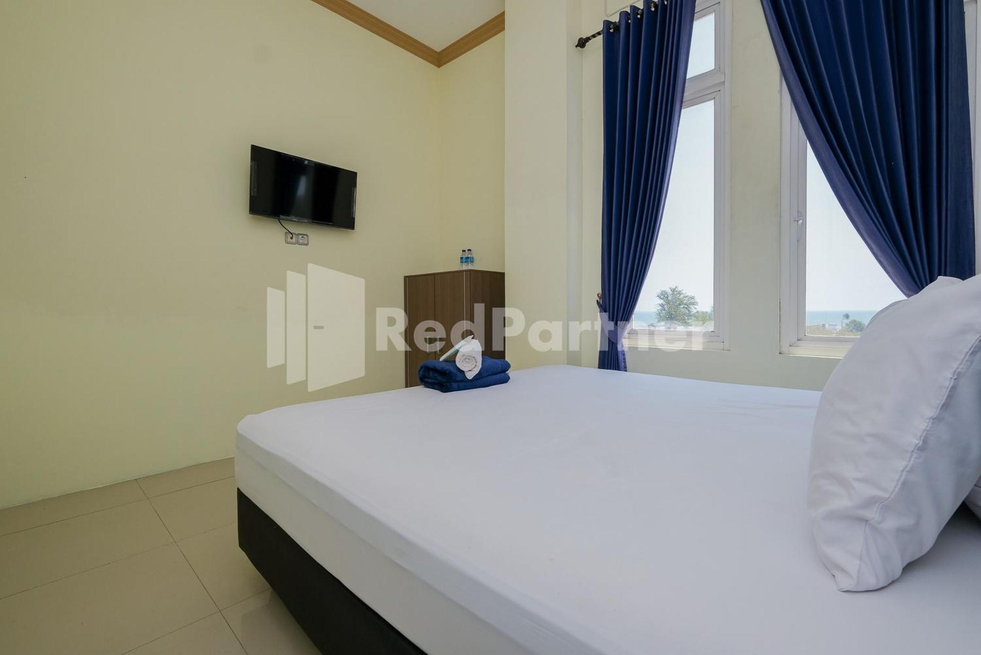 Grand Kencana Guesthouse Syariah Near Wisata Bahari Lamongan Paciran Экстерьер фото